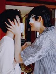 女人全身精油按摩